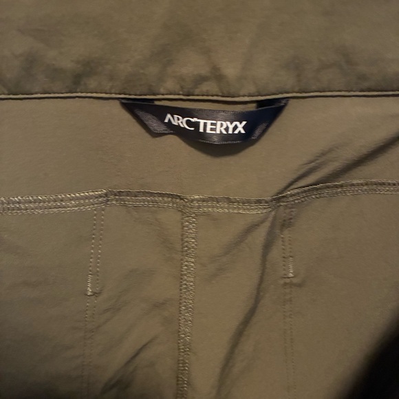 Arc'teryx green shorts - Picture 5 of 6